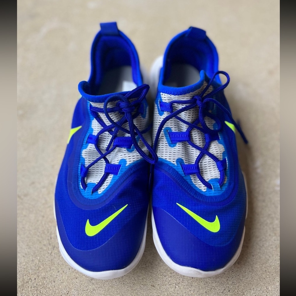 Nike Free Run Sneakers